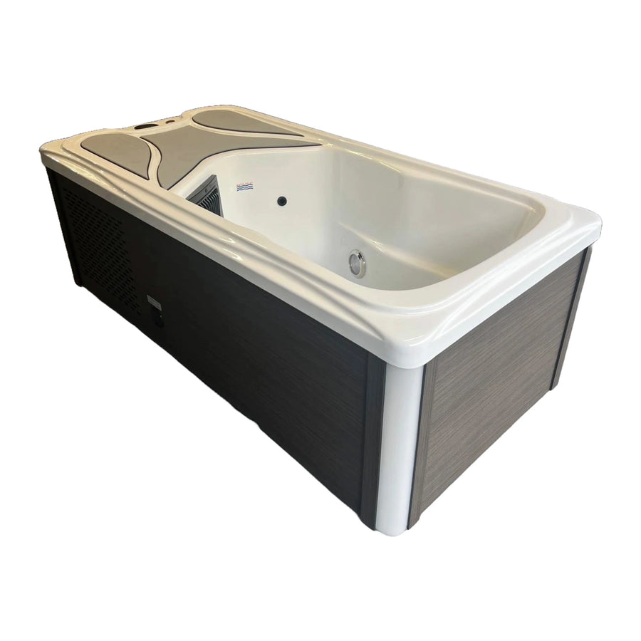 Remora ice plunge bath, three quarter view with the cover off